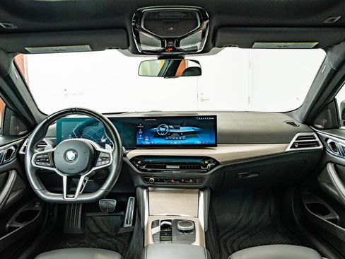Certified 2025 BMW 430i xDrive Coupe w/ M Sport Package AWD/4WD image 4