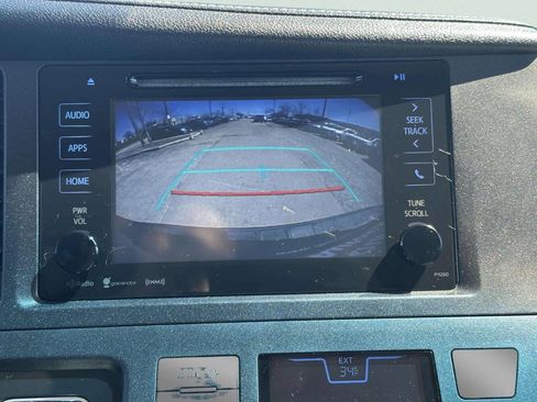 Used 2016 Toyota Sienna XLE image 32