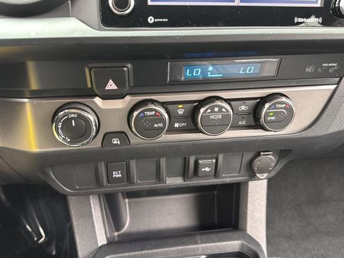 Used 2023 Toyota Tacoma SR image 34
