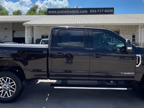 Used 2018 Ford F250 Lariat w/ Lariat Ultimate Package AWD/4WD image 4