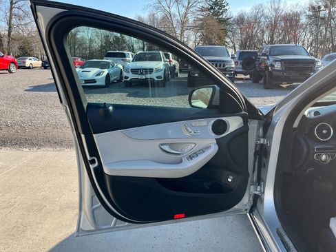 Used 2016 Mercedes-Benz C 300 4MATIC Sedan image 19