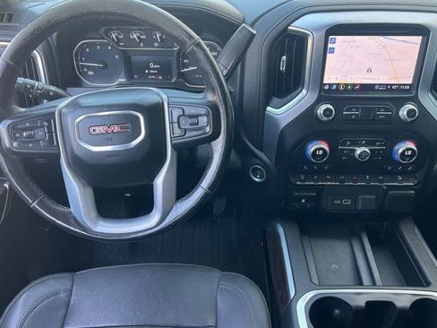 Used 2022 GMC Sierra 3500 SLT w/ SLT Preferred Package image 11
