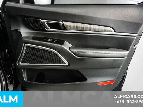 Used 2025 Kia Telluride EX image 43