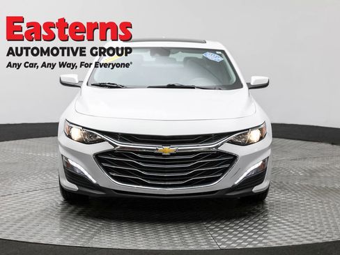 Used 2024 Chevrolet Malibu LT image 2
