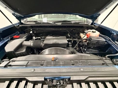 Certified 2025 Chevrolet Silverado 2500 LTZ w/ LTZ Premium Package AWD/4WD image 33