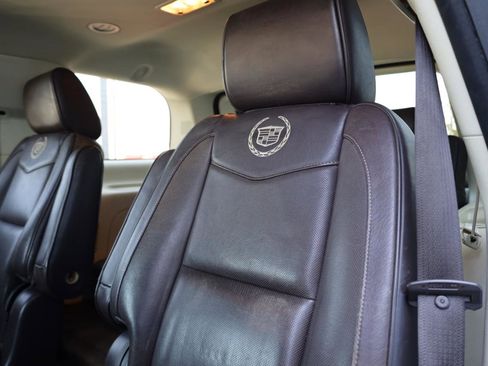 Used 2014 Cadillac Escalade Platinum image 15