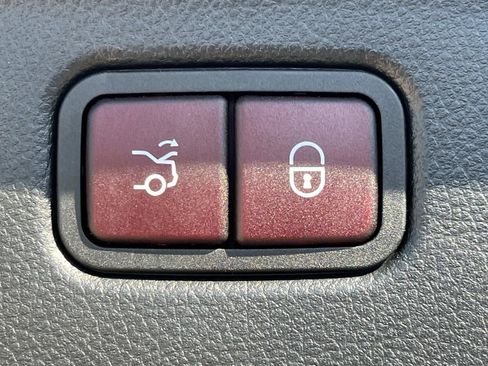 Certified 2023 Mercedes-Benz S 580 4MATIC Sedan image 11