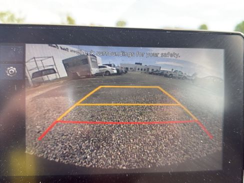 Used 2024 Hyundai Venue SEL FWD image 18