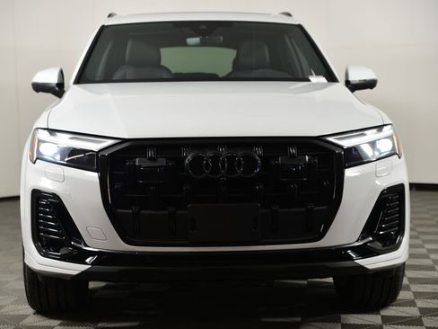 Certified 2025 Audi Q7 2.0T Premium Plus w/ Premium Plus Package image 5