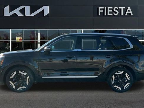 Used 2024 Kia Telluride EX w/ EX Captain's Chair Package FWD image 4