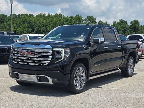 Used 2024 GMC Sierra 1500 Denali w/ Denali Reserve Package AWD/4WD image 1
