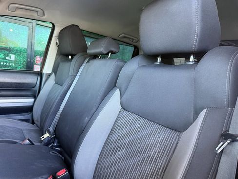 Used 2017 Toyota Tundra SR5 RWD image 17