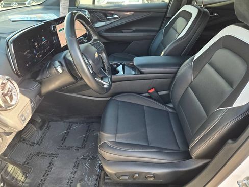 Used 2024 Chevrolet Blazer EV LT AWD/4WD image 11