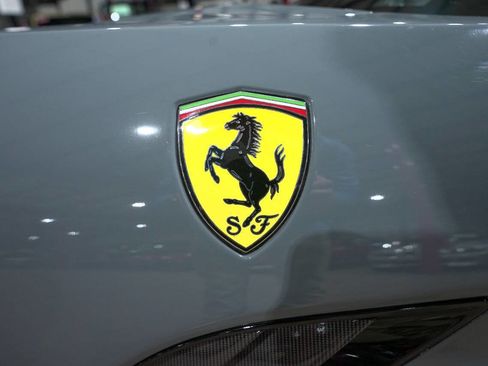 Used 2010 Ferrari California image 34