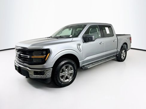 Used 2025 Ford F150 XLT w/ Equipment Group 301A Standard AWD/4WD image 3