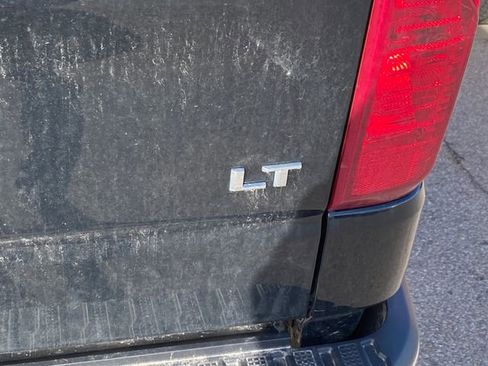 Used 2025 Chevrolet Silverado 1500 LT image 3