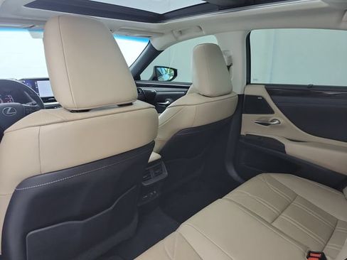 Used 2021 Lexus ES 350 Ultra Luxury w/ Accessory Package 2 FWD image 14