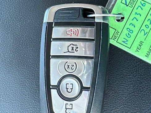 Used 2022 Ford Explorer XLT w/ Equipment Group 202A RWD image 29