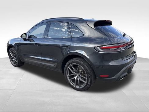 Used 2025 Porsche Macan image 3
