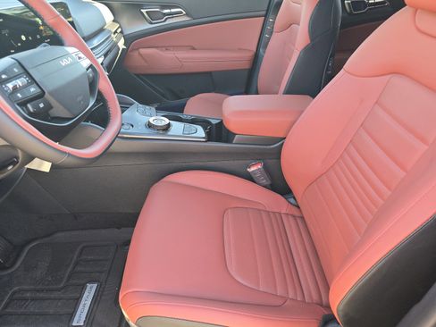 New 2026 Kia Sportage SX Prestige image 8