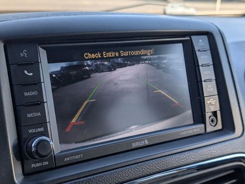 Used 2018 Dodge Grand Caravan SE image 20