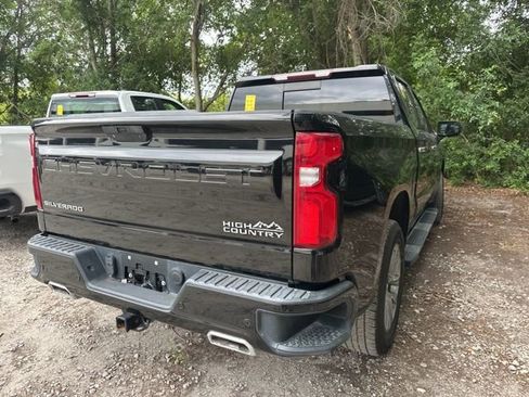 Used 2021 Chevrolet Silverado 1500 High Country RWD image 39