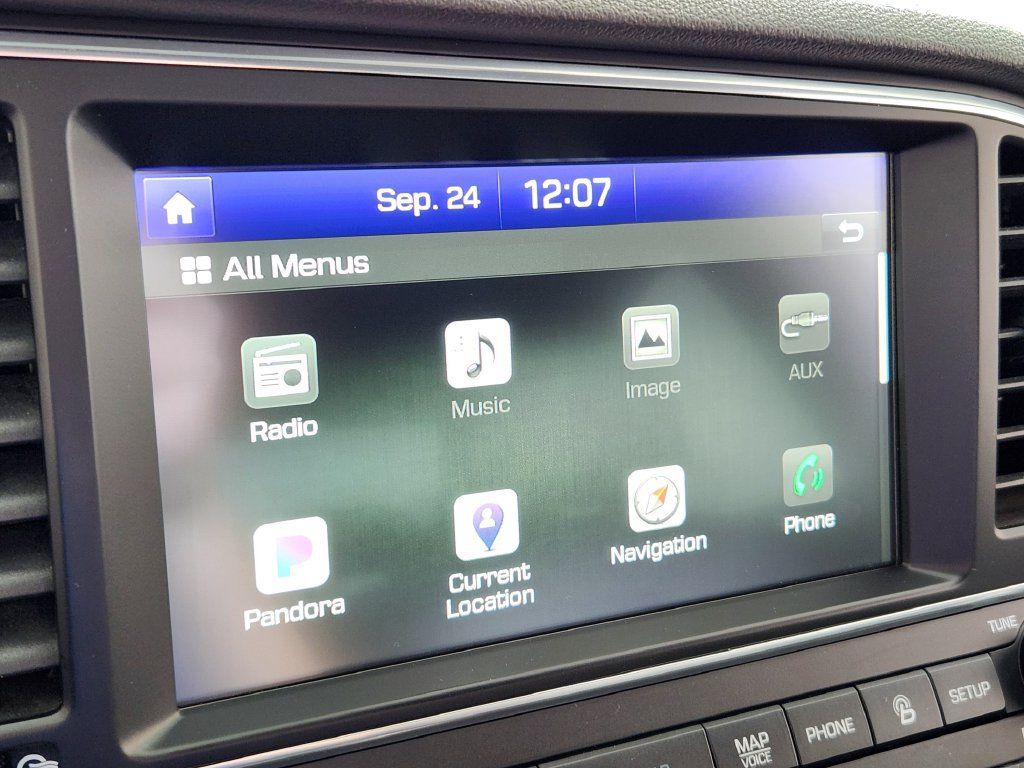 Used 2017 Hyundai Elantra Sport w/ Sport Premium Package 06 FWD image 23