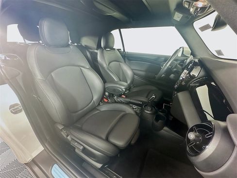 Certified 2023 MINI Cooper S image 30