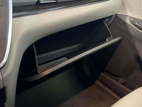 Used 2018 Toyota Sienna XLE image 32