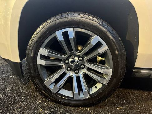 Used 2019 GMC Yukon Denali w/ Denali Ultimate Package image 19