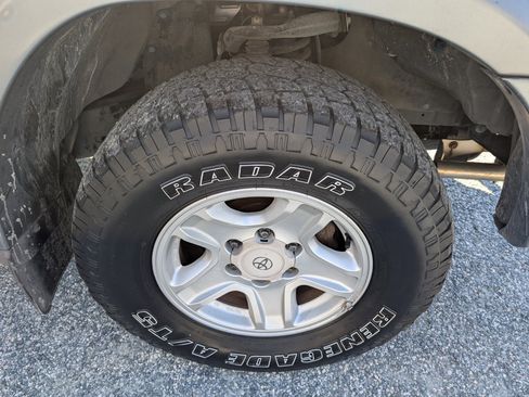 Used 1997 Toyota Land Cruiser image 4