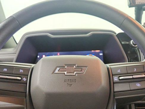 Used 2026 Chevrolet Colorado Trail Boss AWD/4WD image 16