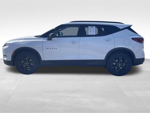 Used 2025 Chevrolet Blazer LT w/ Convenience Package FWD image 7