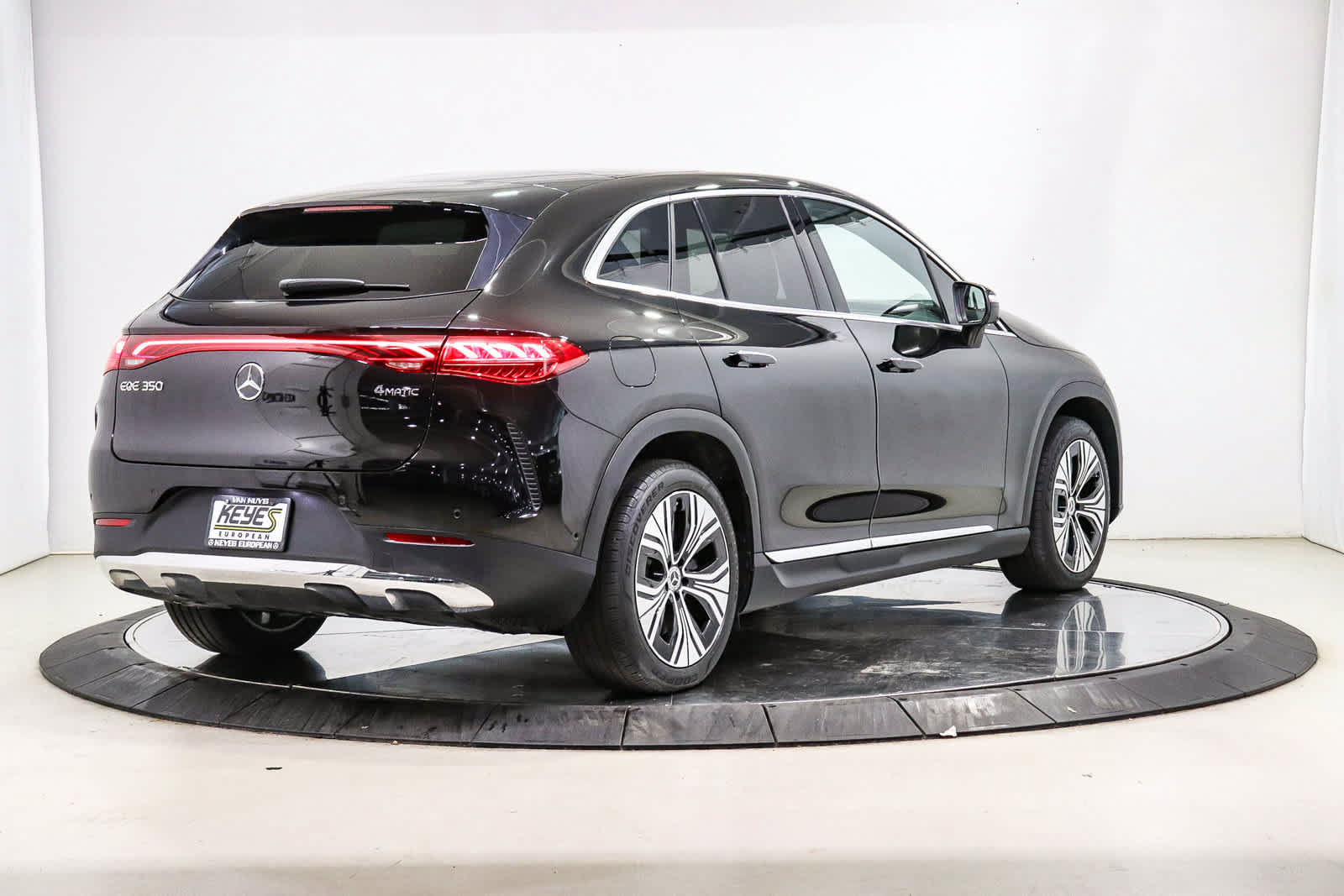 Certified 2024 Mercedes-Benz EQE 350+ 4MATIC SUV image 4