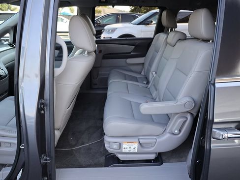 Used 2016 Honda Odyssey EX-L image 10