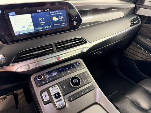 Used 2020 Hyundai Palisade Limited FWD image 17