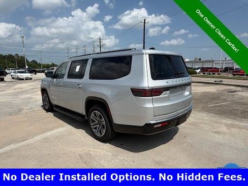 Used 2025 Jeep Wagoneer L Series II w/ 8-pass Seating Package AWD/4WD image 3