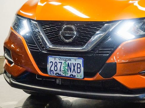 Used 2022 Nissan Rogue Sport SV image 8