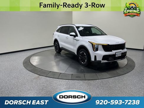 New 2026 Kia Sorento S image 3