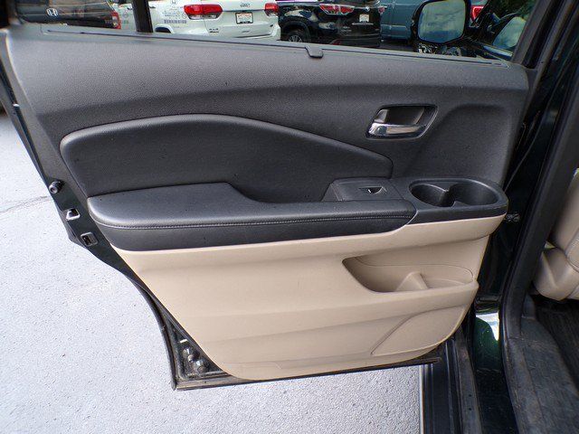 Used 2016 Honda Pilot Touring image 27