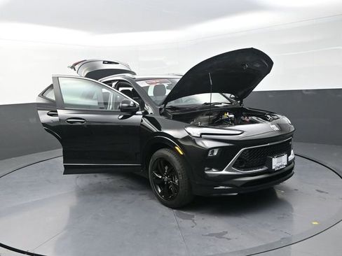 Used 2024 Buick Encore GX Sport Touring AWD/4WD image 29