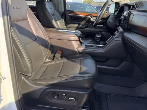 Used 2022 GMC Sierra 1500 Denali w/ Denali Reserve Package image 15