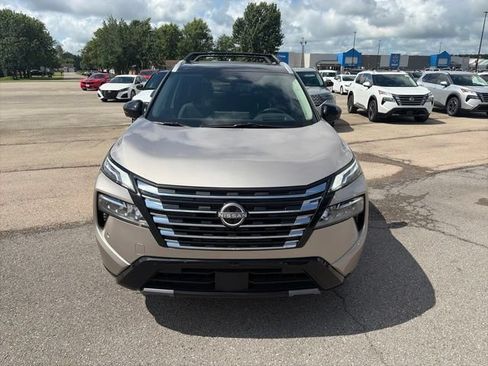 Used 2026 Nissan Rogue Platinum w/ Platinum Premium Package AWD/4WD image 9