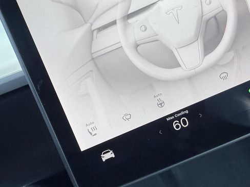 Used 2023 Tesla Model 3 Standard Range RWD image 58