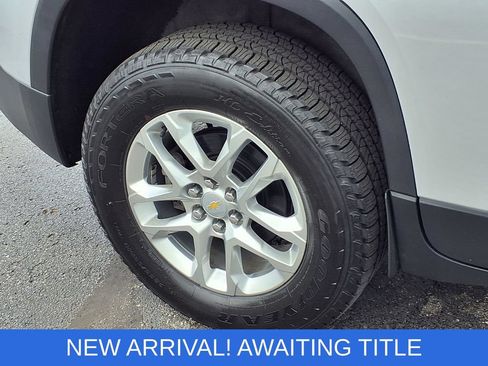 Used 2022 Chevrolet Traverse LS AWD/4WD image 24
