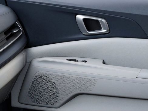 New 2026 Kia Carnival EX FWD image 25