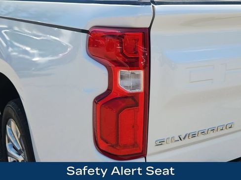 Used 2021 Chevrolet Silverado 1500 High Country AWD/4WD image 12
