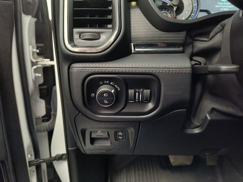 Used 2022 RAM 1500 Limited AWD/4WD image 26