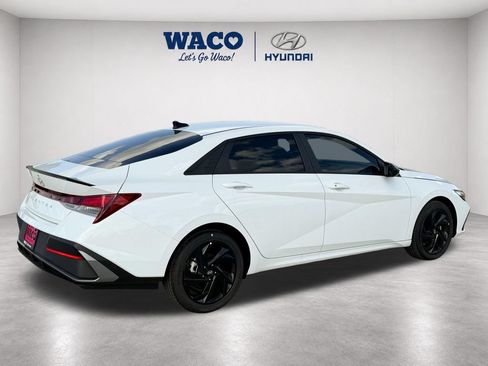 Used 2026 Hyundai Elantra SEL Sport Premium FWD image 7
