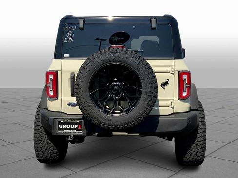 Used 2025 Ford Bronco Outer Banks AWD/4WD image 4